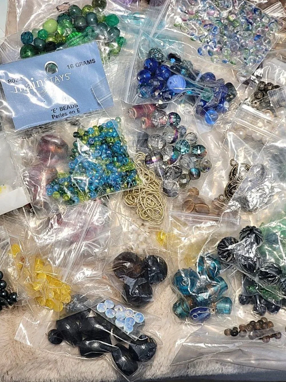 HUGE 4.5lb Destash Lot Jewelry Making Beads Findings Cabachons Various Mats #H